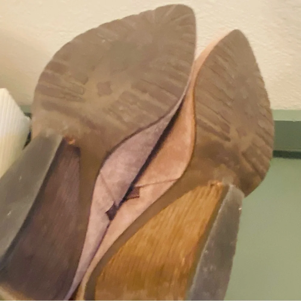 Isola Antonella Taupe Suede Fringe Bootie - Picture 7 of 9